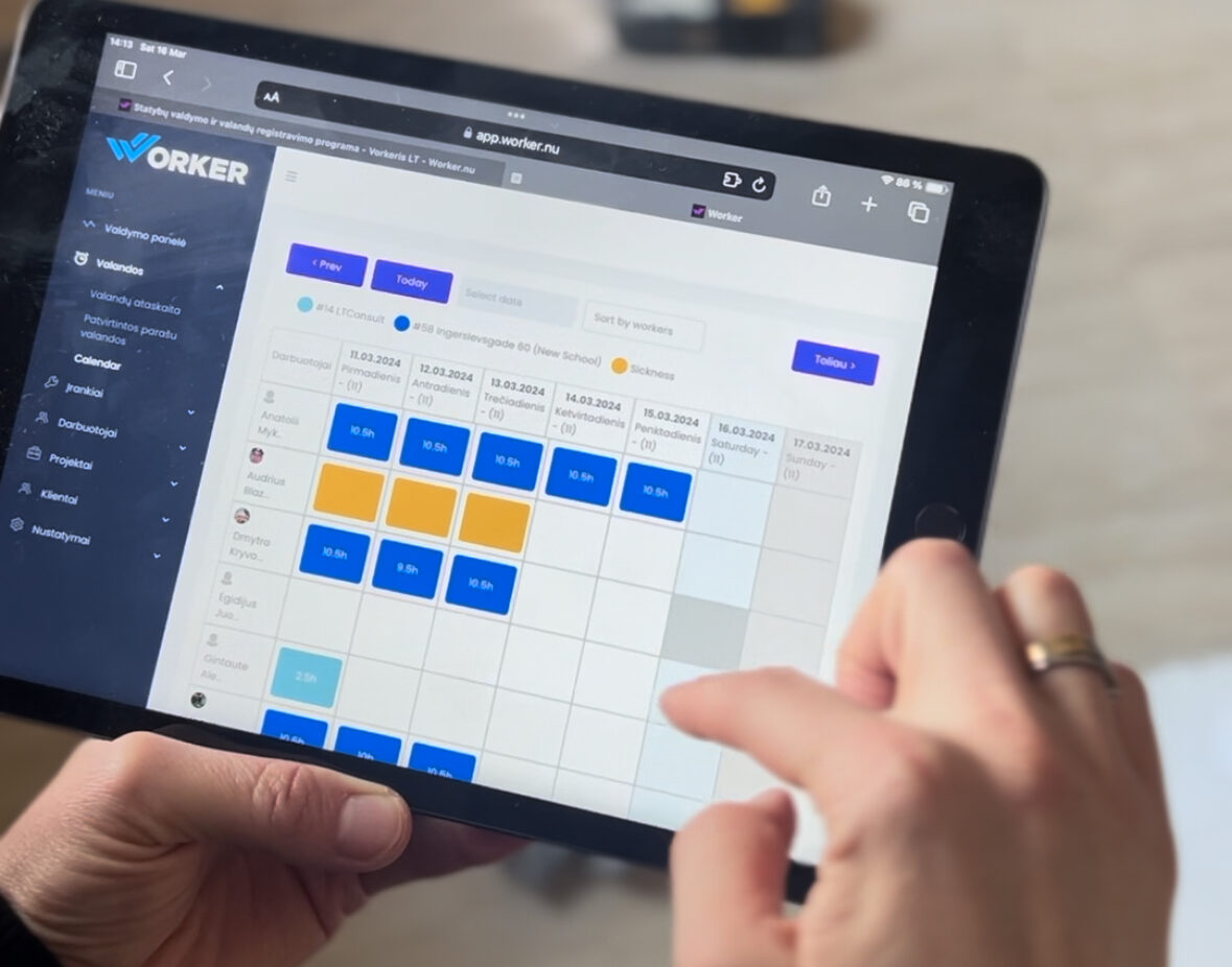 Client using Workernu platform on a tablet device